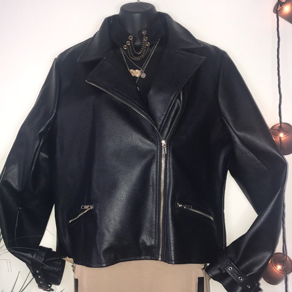 MISSGUIDED Faux Leather Motorcycle Jacket - Picture 4 of 8